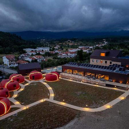 Cherry Sculpture Hotel Пауль Экстерьер фото